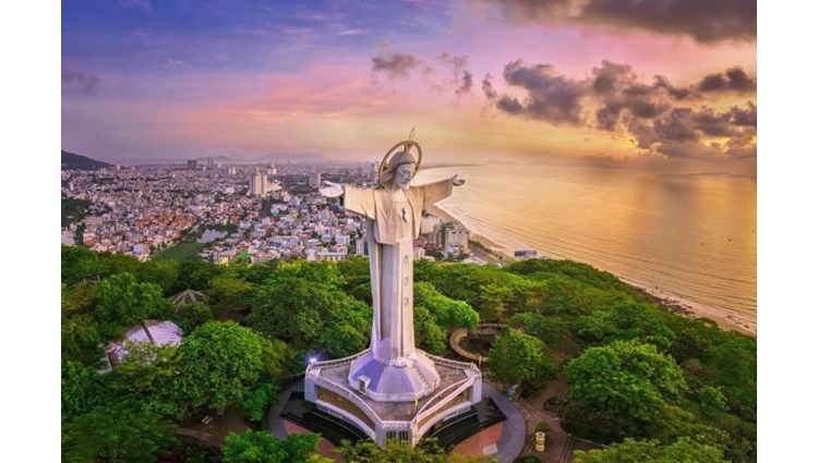 Hóa ‘nàng thơ’ với hàng vạn góc sống ảo ‘siêu đẹp, siêu tình’ nơi phố biển Vũng Tàu